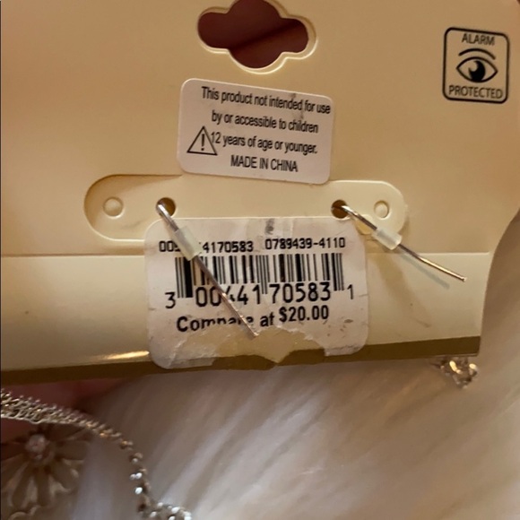 NWT Carole Jewelry - Picture 4 of 8